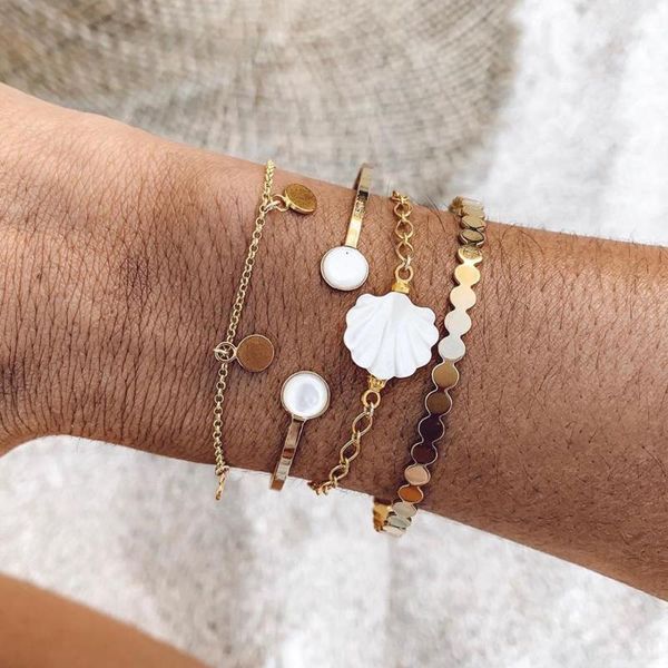 european and american fashionable new bohemian round pattern bracelet simple white shell four piece bracelet accessories
european and american fashionable new bohemian round pattern bracelet simple white shell four piece bracelet accessories