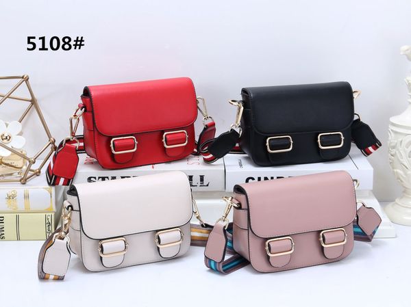 женская сумка через плечо дизайнер crossbody сумка 2019 марка моды роскошные дизайнерские сумки леди сумки дизайнерские сумки роскошные коше
женская сумка через плечо дизайнер crossbody сумка 2019 марка моды роскошные дизайнерские сумки леди сумки дизайнерские сумки роскошные коше