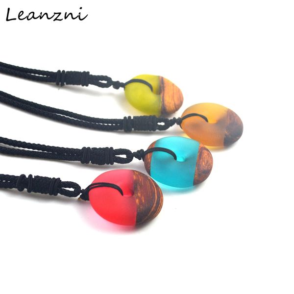 leanzni retro fashion round necklace crafts, handmade, solid wood resin matching, high-grade rope jewelry pendant, Silver
leanzni retro fashion round necklace crafts, handmade, solid wood resin matching, high-grade rope jewelry pendant, Silver