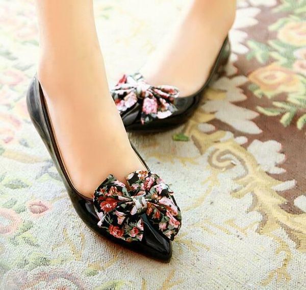 ladies pointed toe slip on flats patent leather bowknot summer shoes women's shoe, Black 
ladies pointed toe slip on flats patent leather bowknot summer shoes women's shoe, Black