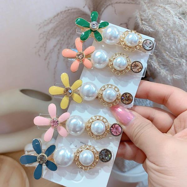 ins boutique pearl women hair clips flower rhinestone women designer hair clips girls barrettes hair accessories for women bb clip, Slivery;white
ins boutique pearl women hair clips flower rhinestone women designer hair clips girls barrettes hair accessories for women bb clip, Slivery;white