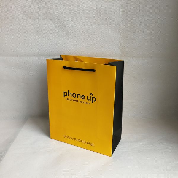 wholesales 1000pcs/lot customized logo reusable shopping paper bags matt lamination bag makeup/clothes packaging bag
wholesales 1000pcs/lot customized logo reusable shopping paper bags matt lamination bag makeup/clothes packaging bag