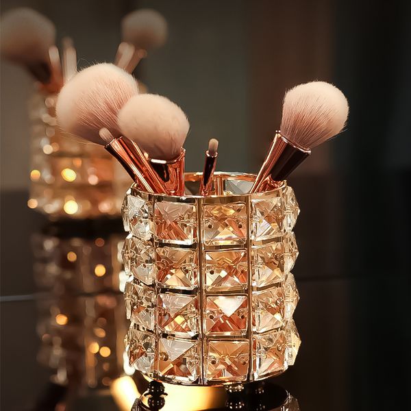 crystal makeup brush holder storage tube makeup storage box jewelry lipstick eyebrow pencil box
crystal makeup brush holder storage tube makeup storage box jewelry lipstick eyebrow pencil box