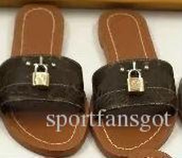 2019 lock it leather designer sandals fashion 35-41 women sandal horse brand with box lady fashion dust bag mini slippers flat slippers
2019 lock it leather designer sandals fashion 35-41 women sandal horse brand with box lady fashion dust bag mini slippers flat slippers