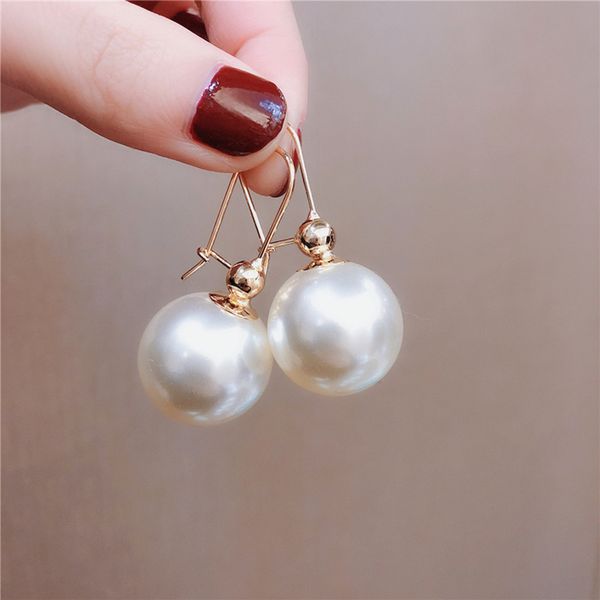 dominated 2019 fashion contracted pearl temperament stereo metal earrings exaggerated personality women drop earrings, Silver
dominated 2019 fashion contracted pearl temperament stereo metal earrings exaggerated personality women drop earrings, Silver