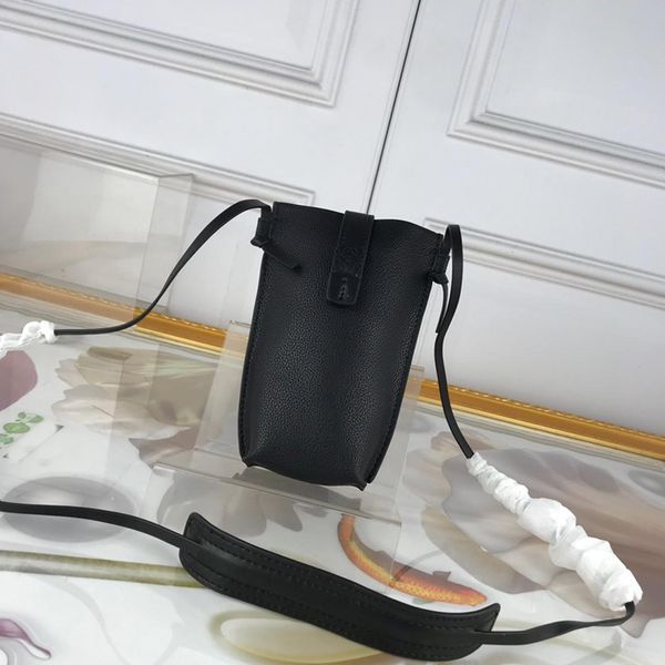 designer luxury handbags purses women genuine leather cute little shoulder bag romantic retro art style Inclined shoulder bag
designer luxury handbags purses women genuine leather cute little shoulder bag romantic retro art style Inclined shoulder bag