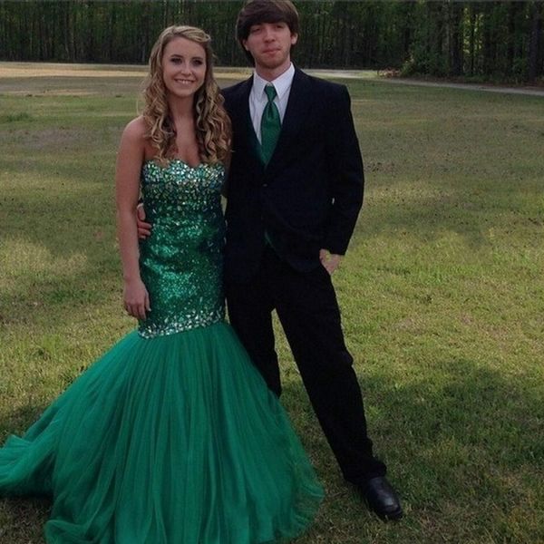 dark green mermaid evening dresses long 2020 strapless lace-up back shiny crystal beads formal celebrity prom party dress vestido de noite, Black;red
dark green mermaid evening dresses long 2020 strapless lace-up back shiny crystal beads formal celebrity prom party dress vestido de noite, Black;red