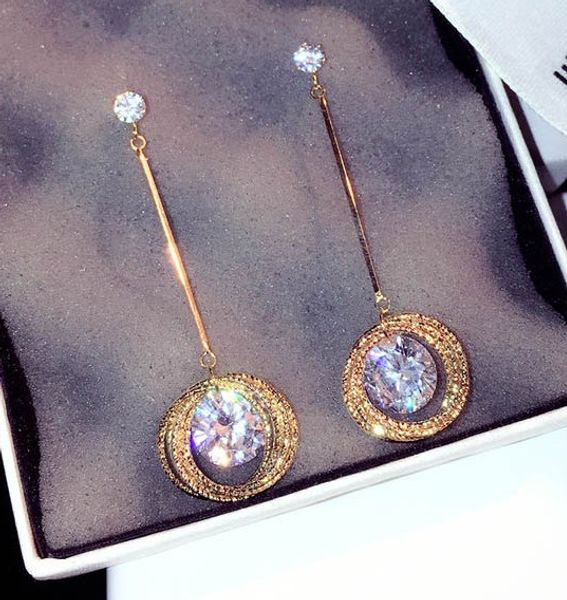 wholesale- fashion luxury designer zircon round circles long drop pendant dangle chandelier stud earrings for woman, Golden;silver 
wholesale- fashion luxury designer zircon round circles long drop pendant dangle chandelier stud earrings for woman, Golden;silver
