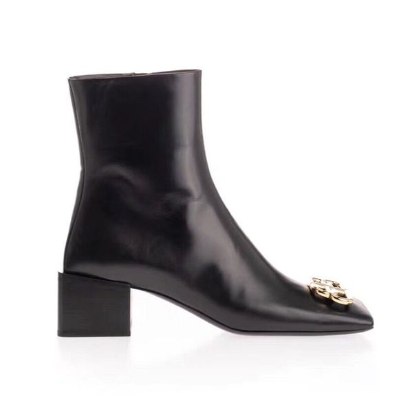 2019 autumn and winter new metal flat head with ankle boots female thick with square head retro women's shoes martin boots, Black
2019 autumn and winter new metal flat head with ankle boots female thick with square head retro women's shoes martin boots, Black