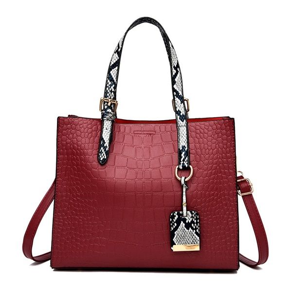 stylish crocodile pattern woman's bage fashionable womin's shoulder bagy versatile messenger bagn soft handle portable bag
stylish crocodile pattern woman's bage fashionable womin's shoulder bagy versatile messenger bagn soft handle portable bag