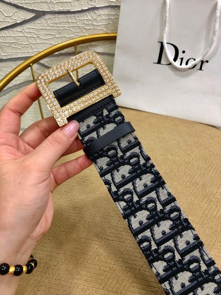 2020 new designer belt business waistbands imports really leather fashion 8 buckle belt zinc alloy buckle, Black;brown
2020 new designer belt business waistbands imports really leather fashion 8 buckle belt zinc alloy buckle, Black;brown