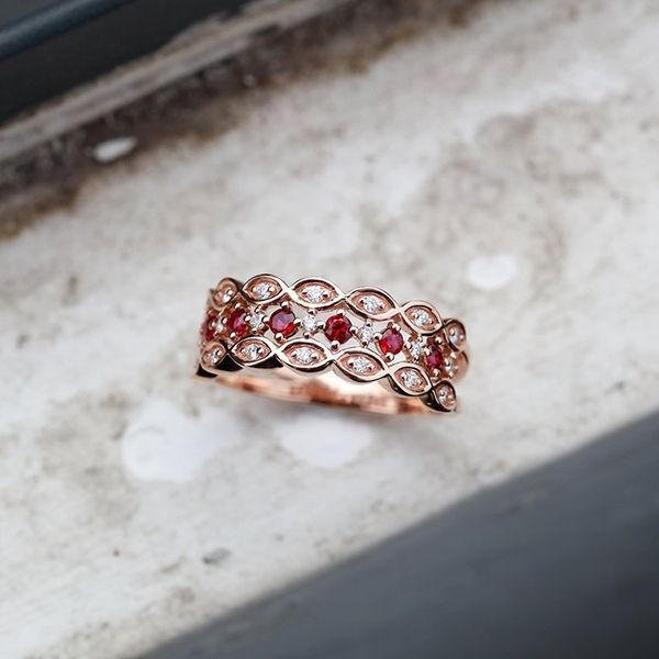 rings for women princess style hollow out red zircon stone rose gold color engagement ring gift fashion jewelry kbr006, Golden;silver
rings for women princess style hollow out red zircon stone rose gold color engagement ring gift fashion jewelry kbr006, Golden;silver