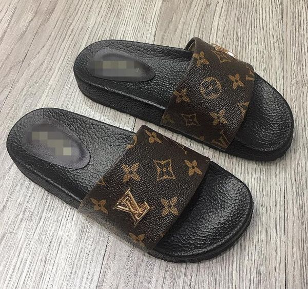 2021 lvbrand women sandals big size 35-42 slide huaraches fashion designer shoes sneakers for wearing by shoe stylish ladies flats, Blue;gray
2021 lvbrand women sandals big size 35-42 slide huaraches fashion designer shoes sneakers for wearing by shoe stylish ladies flats, Blue;gray