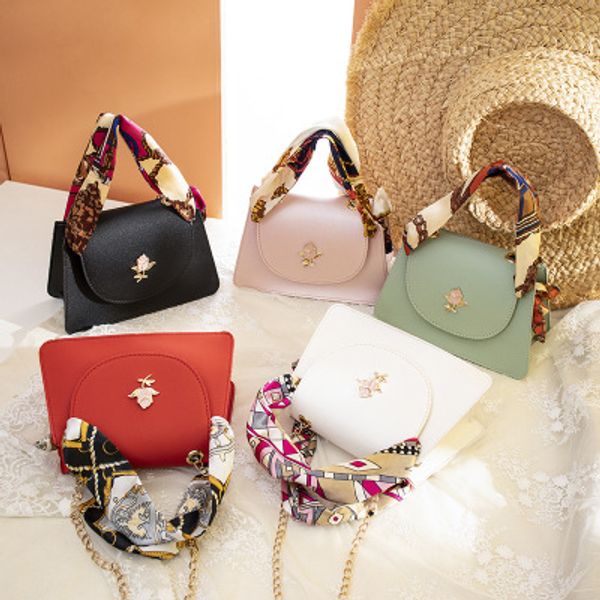 foreign trade scarves handbag 2019 autumn and winter korean fashion mobile phone bag rose chain kelly bag shoulder messenger bag, Blue;gray
foreign trade scarves handbag 2019 autumn and winter korean fashion mobile phone bag rose chain kelly bag shoulder messenger bag, Blue;gray