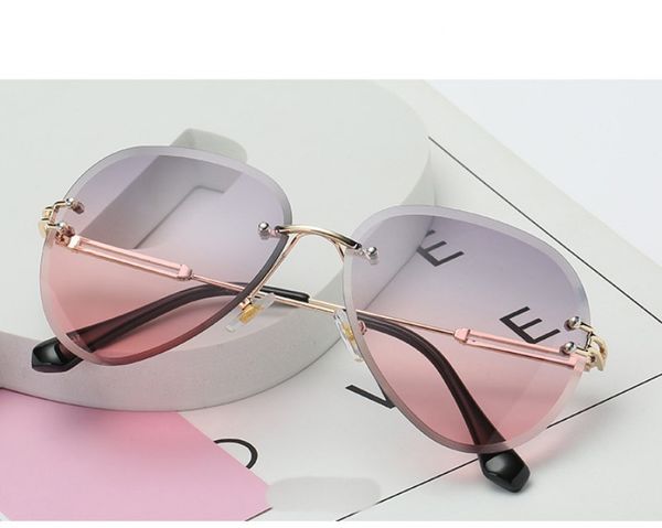 fashion polygon trimmed sunglasses 2019 woman retro travel beach metal rimless eyeglasses lady driving sports eyewear 8837, White;black
fashion polygon trimmed sunglasses 2019 woman retro travel beach metal rimless eyeglasses lady driving sports eyewear 8837, White;black