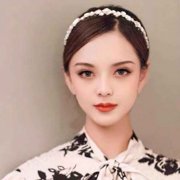 elegant glass crystal headband women girls fashion hairband wedding party headdress hair wear crown jewelry accessories f1142, Golden;white
elegant glass crystal headband women girls fashion hairband wedding party headdress hair wear crown jewelry accessories f1142, Golden;white