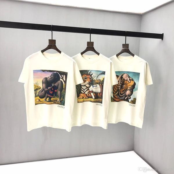 2020ss spring and summer new high grade cotton printing short sleeve round neck panel t-shirt size: m--xl-xxl-xxxl color: black white qs19
2020ss spring and summer new high grade cotton printing short sleeve round neck panel t-shirt size: m--xl-xxl-xxxl color: black white qs19
