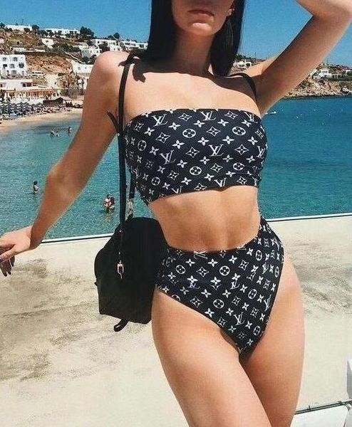 2020 new print bikini gathered pieces of women beach bathing suits set in europe and the united states, White;black
2020 new print bikini gathered pieces of women beach bathing suits set in europe and the united states, White;black