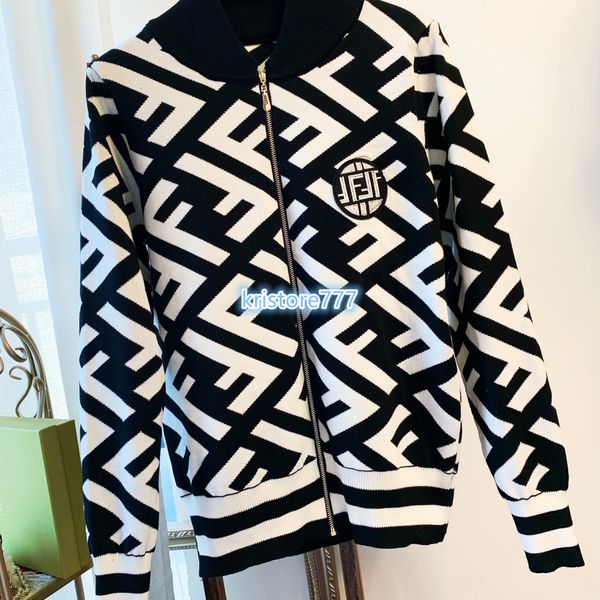 2020 women's fashion luxury design silm knitwear letter cardigan sweater jackets girls runway stretch viscose knitted multicolor shirt, White;black
2020 women's fashion luxury design silm knitwear letter cardigan sweater jackets girls runway stretch viscose knitted multicolor shirt, White;black