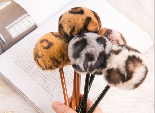 wholesale ballpoint pen 100pcs/lot 0.5mm creative wool ball shaped ball pen office stationery writing supplies bp102, Blue;orange
wholesale ballpoint pen 100pcs/lot 0.5mm creative wool ball shaped ball pen office stationery writing supplies bp102, Blue;orange