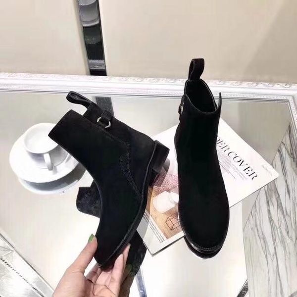 fashionville ~ 2019081701 matte suede black genuine leather belt buckle flat short boots
fashionville ~ 2019081701 matte suede black genuine leather belt buckle flat short boots