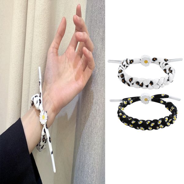 trendy daisy woven bracelet hand strap bracelets girl punk jewelry accessories for lovers party gift 2020 summer fashion black, Golden;silver
trendy daisy woven bracelet hand strap bracelets girl punk jewelry accessories for lovers party gift 2020 summer fashion black, Golden;silver