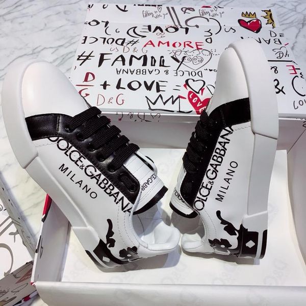 luxury designer fashion luxury men and women leather casual shoes couple shoes fashion wild sneakers size 35-45, Black
luxury designer fashion luxury men and women leather casual shoes couple shoes fashion wild sneakers size 35-45, Black