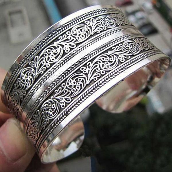 fashion new vintage elegant women bracelets tibet silver plated totem cuff bracelets bangles round metal bracelet jewelry, Black
fashion new vintage elegant women bracelets tibet silver plated totem cuff bracelets bangles round metal bracelet jewelry, Black