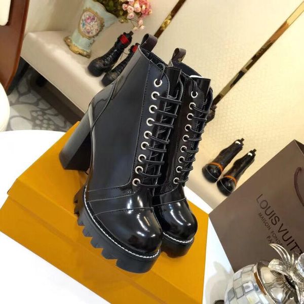 2019h luxury designer casual women s boots women s platform martin boots leather lace women s boots original box packaging
2019h luxury designer casual women s boots women s platform martin boots leather lace women s boots original box packaging