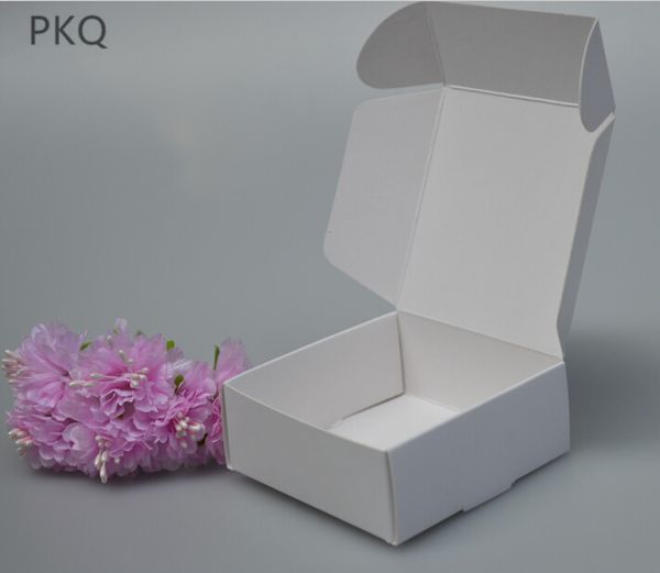 50шт бумаги craft box small white soap картон бумага упаковка коробка конфет подарка ювелирных изделий упаковка для венчания партии поставки
50шт бумаги craft box small white soap картон бумага упаковка коробка конфет подарка ювелирных изделий упаковка для венчания партии поставки