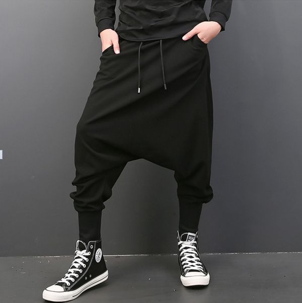 new hair stylist hip hop fashion low harem pants tide male korean version of the loose singer beam foot harem pants costumes, Black
new hair stylist hip hop fashion low harem pants tide male korean version of the loose singer beam foot harem pants costumes, Black