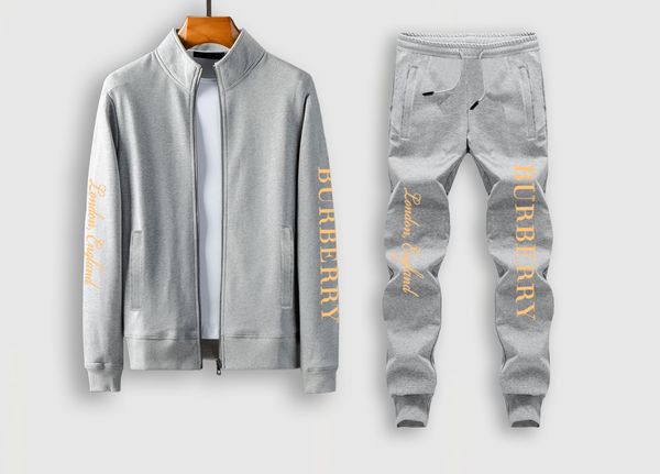2019 paris autumn men's designer sportswear letter print jogging suit long sleeve casual couple medusa sportswear set, Black;blue
2019 paris autumn men's designer sportswear letter print jogging suit long sleeve casual couple medusa sportswear set, Black;blue