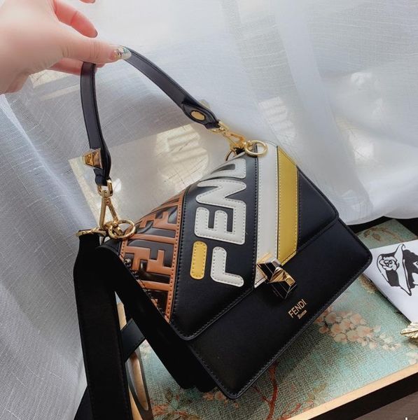 2020 newset luxury women lady messenger bags letter print bags genuine leather designer chest bag chain fd cross body handbag tb 20031003t
2020 newset luxury women lady messenger bags letter print bags genuine leather designer chest bag chain fd cross body handbag tb 20031003t