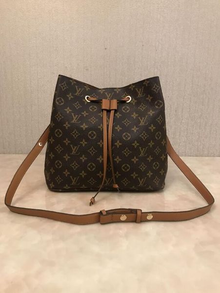 2019 designer famous handbags neonoe shoulder bags noé leather bucket bag women flower printing crossbody bag purse twist
2019 designer famous handbags neonoe shoulder bags noé leather bucket bag women flower printing crossbody bag purse twist