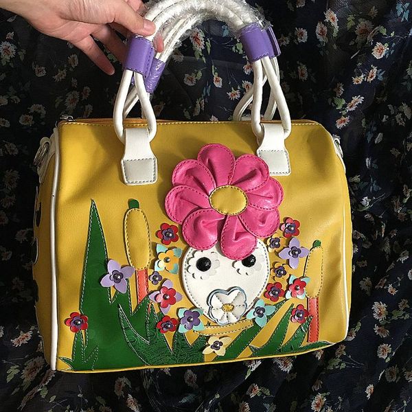 yellow dog embroidery handbag braccialini style cartoon women bags leather patchwork shoulder bags cross messenger bag
yellow dog embroidery handbag braccialini style cartoon women bags leather patchwork shoulder bags cross messenger bag