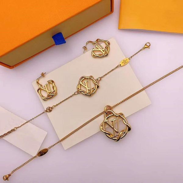 new twisted letter hollow plating thick gold light luxury designer jewelry set luxury designer jewelry women bracelets, Silver
new twisted letter hollow plating thick gold light luxury designer jewelry set luxury designer jewelry women bracelets, Silver