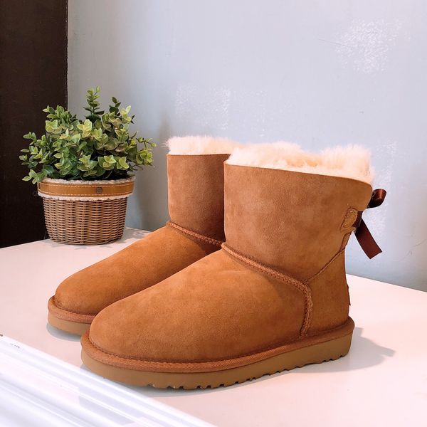2019 women snow boots 100% genuine cowhide leather ankle boots warm winter boots woman fashionable shoes large size 35-40, Black
2019 women snow boots 100% genuine cowhide leather ankle boots warm winter boots woman fashionable shoes large size 35-40, Black