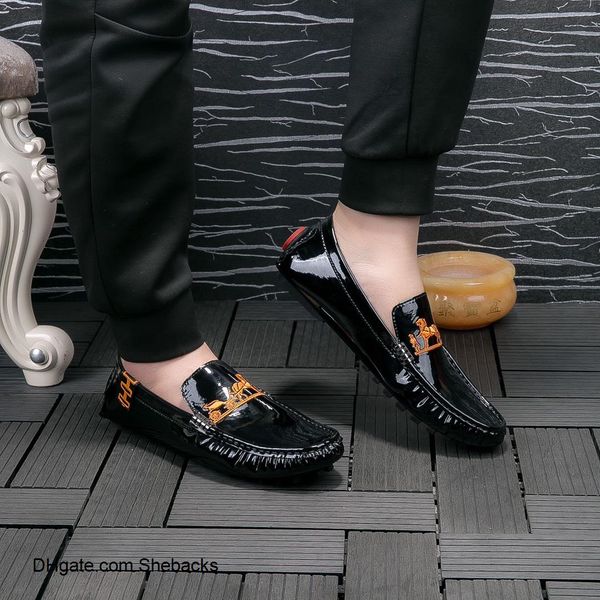 2020 new arrival fashion men casual shoes sneakers leather embroidered light weight shoes for men wan1 12n1, Black;red
2020 new arrival fashion men casual shoes sneakers leather embroidered light weight shoes for men wan1 12n1, Black;red