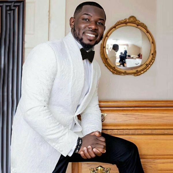 custom made white pattern men suits for groom attire pants casual costume homme bridegroom outfit 2piece trajes de hombre costume homme, Black;gray
custom made white pattern men suits for groom attire pants casual costume homme bridegroom outfit 2piece trajes de hombre costume homme, Black;gray
