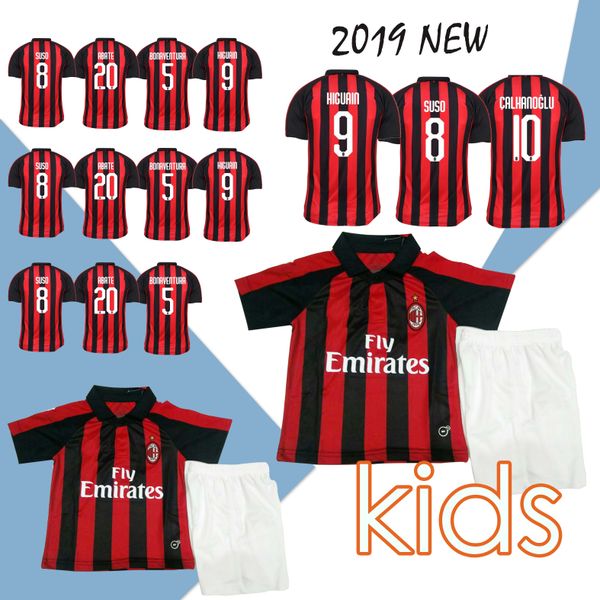 2019 Kids Kit #9 HIGUAIN 2019 Milan Home Soccer Jersey Away Soccer Shirt #10 CALHANOGLU #8 SUSO Child Football Uniform
2019 Kids Kit #9 HIGUAIN 2019 Milan Home Soccer Jersey Away Soccer Shirt #10 CALHANOGLU #8 SUSO Child Football Uniform