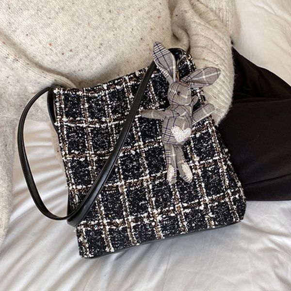 2019 new fashion women cotton linen leather shoulder bag designer luxury handbag cute rabbit pendant messenger bags
2019 new fashion women cotton linen leather shoulder bag designer luxury handbag cute rabbit pendant messenger bags