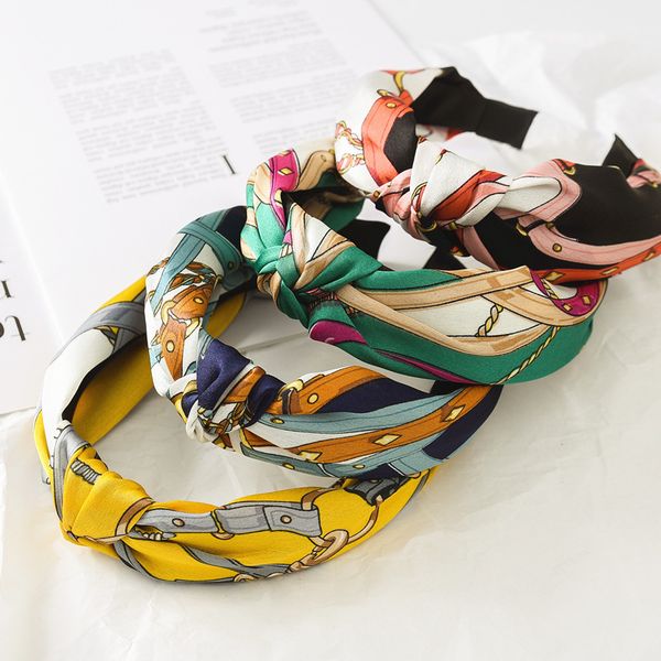 cross border korean new tie hair band wide side pressing chain head band hair washing accessories wholesale, Slivery;white
cross border korean new tie hair band wide side pressing chain head band hair washing accessories wholesale, Slivery;white