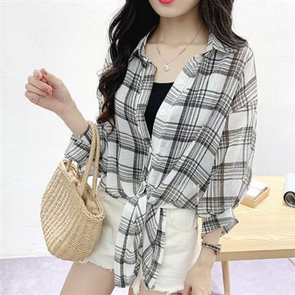 chiffon shawl sunscreen women's summer plaid shirt student sunscreen light and breathable coat korean version is fashionable and, White
chiffon shawl sunscreen women's summer plaid shirt student sunscreen light and breathable coat korean version is fashionable and, White