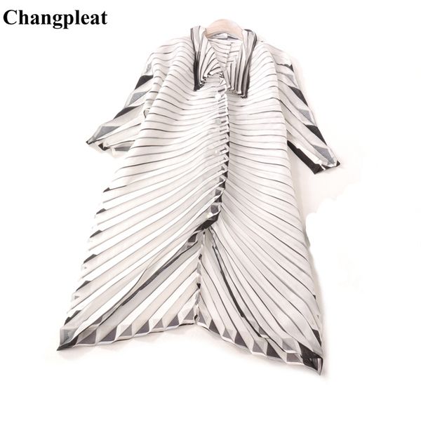 changpleat 2019 spring new women trench miyak pleated fashion loose large size single-breasted 3/4 sleeve cardigan coats tide, Tan;black
changpleat 2019 spring new women trench miyak pleated fashion loose large size single-breasted 3/4 sleeve cardigan coats tide, Tan;black