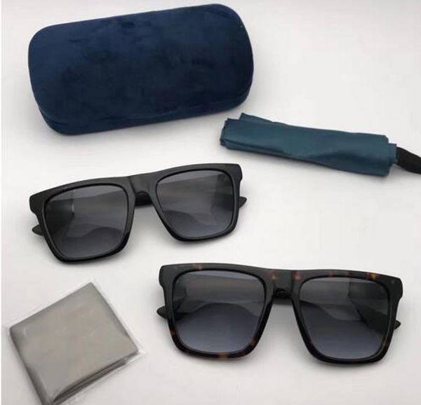 classic vintage square plate frame men designer sunglasses selling popular simple retro style uv40 lens protection eyewear, White;black
classic vintage square plate frame men designer sunglasses selling popular simple retro style uv40 lens protection eyewear, White;black