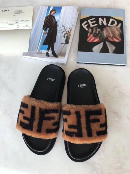 2020 luxuy women slides winter designe indoor fur men womens warm sandals slippers house flip flops with spike sandal n94, Black
2020 luxuy women slides winter designe indoor fur men womens warm sandals slippers house flip flops with spike sandal n94, Black