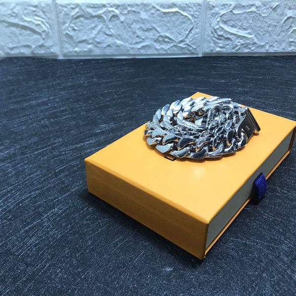 wholesale-design necklace men and women necklace trendy wild necklace titanium steel statement necklaces send box, Silver
wholesale-design necklace men and women necklace trendy wild necklace titanium steel statement necklaces send box, Silver