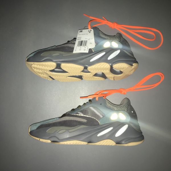 teal blue gum bottom 700 wave runner mens женщин дизайнерские кроссовки new 700 kanye west runner статическими спортивная обувь 36-46
teal blue gum bottom 700 wave runner mens женщин дизайнерские кроссовки new 700 kanye west runner статическими спортивная обувь 36-46