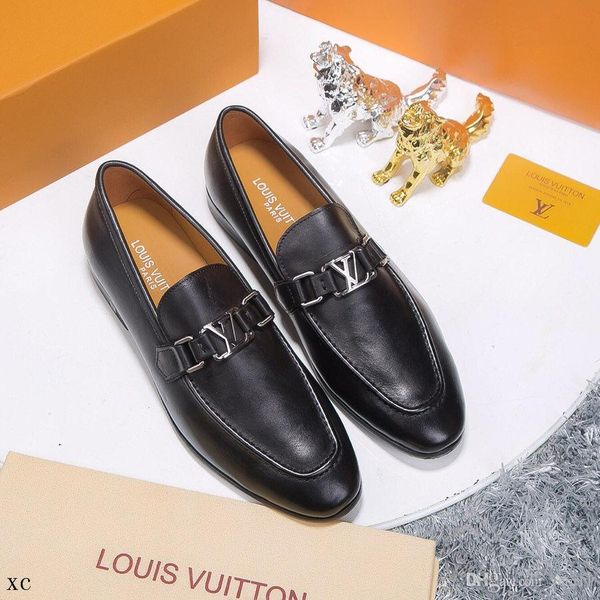 20ss luxury brands man formal dress shoes genuine leather carved wedding oxfords pointed toe laces men's welted groom flats madaod, Black
20ss luxury brands man formal dress shoes genuine leather carved wedding oxfords pointed toe laces men's welted groom flats madaod, Black