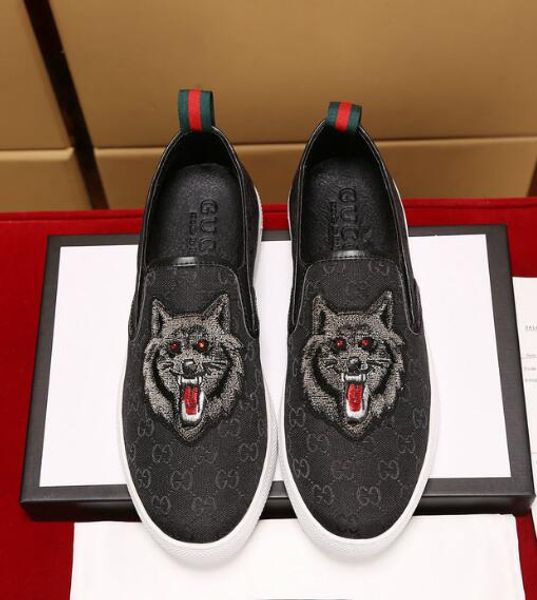 Men Women Designer Brand Red Bottom Shoes Fashion Spikes Studded Spikes Flats Sneakers Comfortable PartyLovers Genuine LeatherCasual Shoe13
Men Women Designer Brand Red Bottom Shoes Fashion Spikes Studded Spikes Flats Sneakers Comfortable PartyLovers Genuine LeatherCasual Shoe13